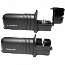 FISKARS. Dispozitiv pentru ascutit topoare si cuti..
